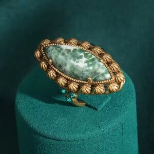 Antique Vintage Brass Gold Green Natural Stone Fine Craftsmanship Ring